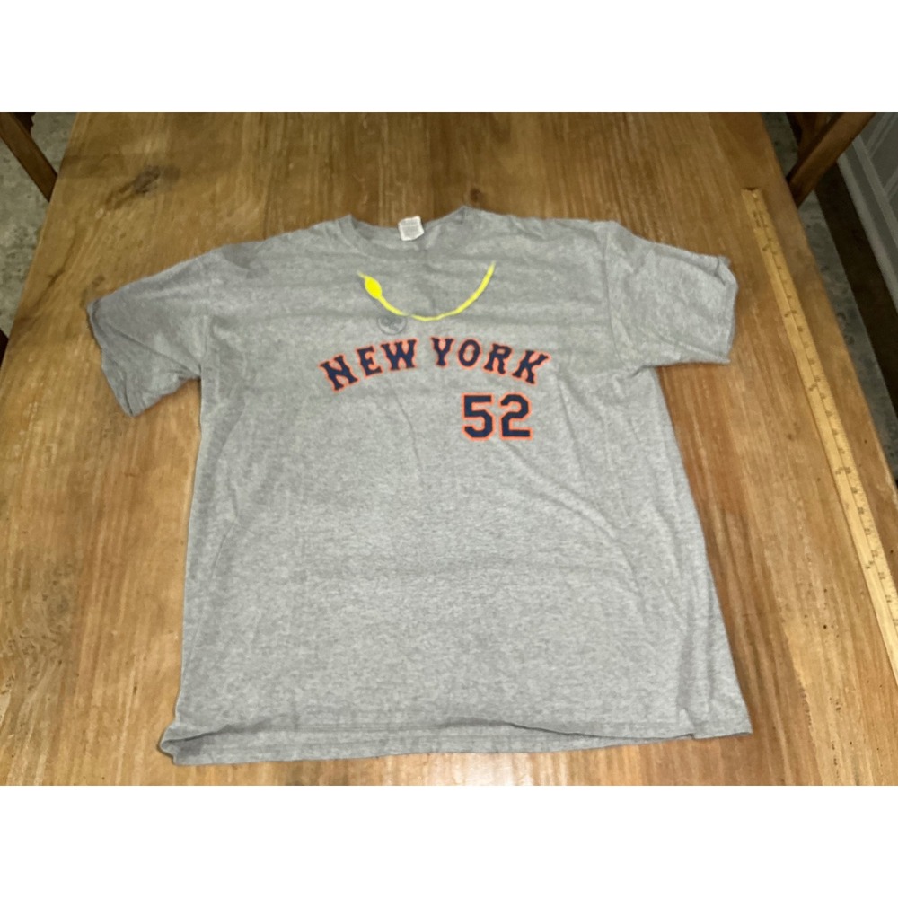 Fruit of the Loom New York 52 T Shirt XL Gray Dunkin Donuts Graphic Tee Mens